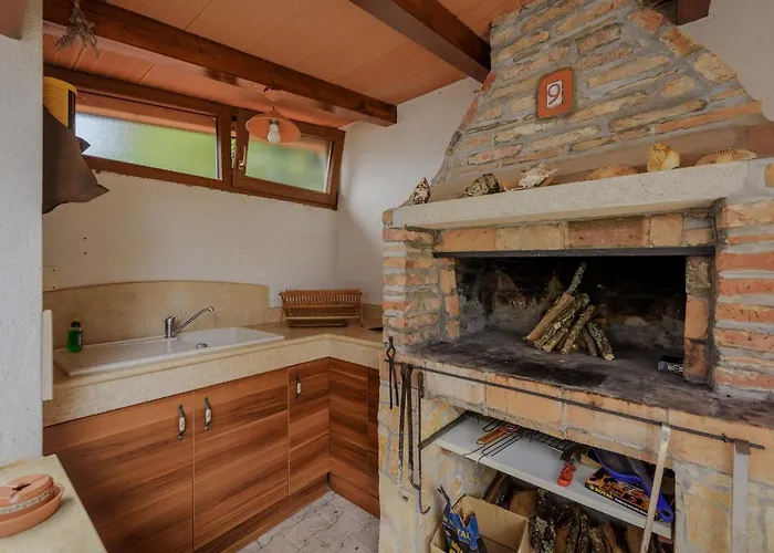 Дом отдыха Casa Astrid By The Sea In Пореч