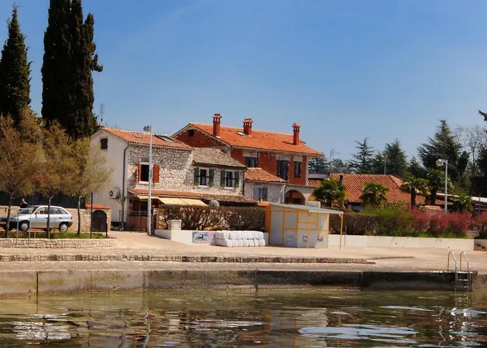 Дом отдыха Casa Astrid By The Sea In *