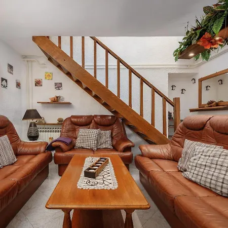 Casa Astrid By The Sea In Poreč