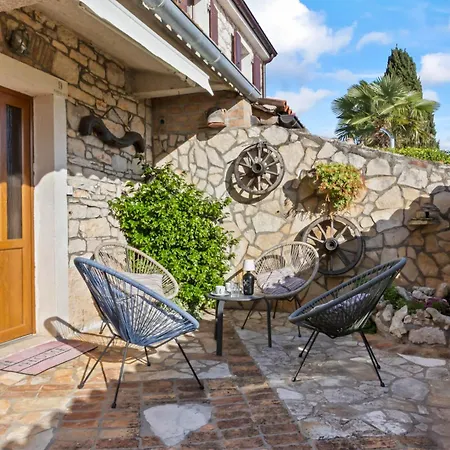 Casa Astrid By The Sea In Holiday home