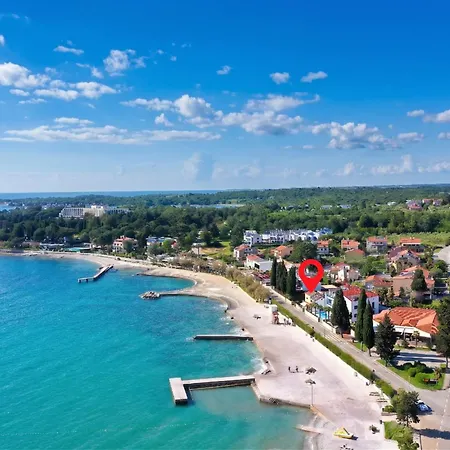 Casa Astrid By The Sea In Vikendica *
