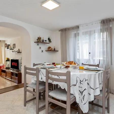 Casa Astrid By The Sea In