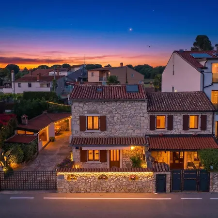 Casa Astrid By The Sea In Porec