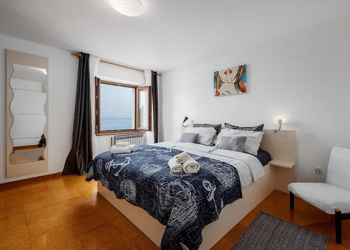 Casa Astrid By The Sea In 別荘 *