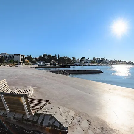 Casa Astrid By The Sea In בית נופש פורץ